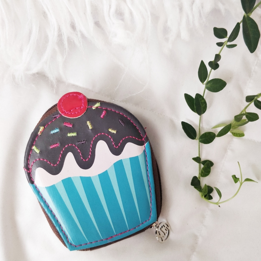 FREE Cupcake Nail Clipper Case
